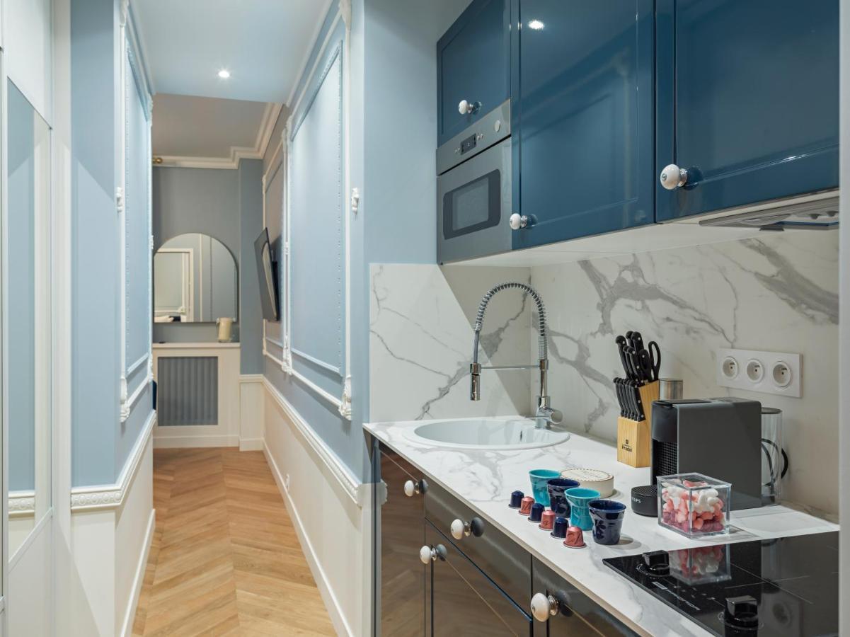 The Pompadour Suite Paris Exterior photo