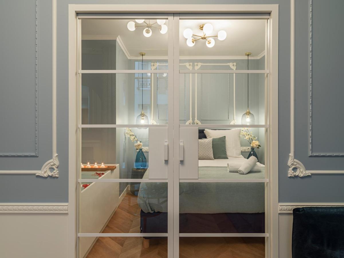 The Pompadour Suite Paris Exterior photo