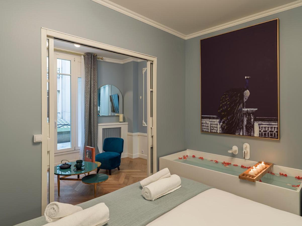 The Pompadour Suite Paris Exterior photo