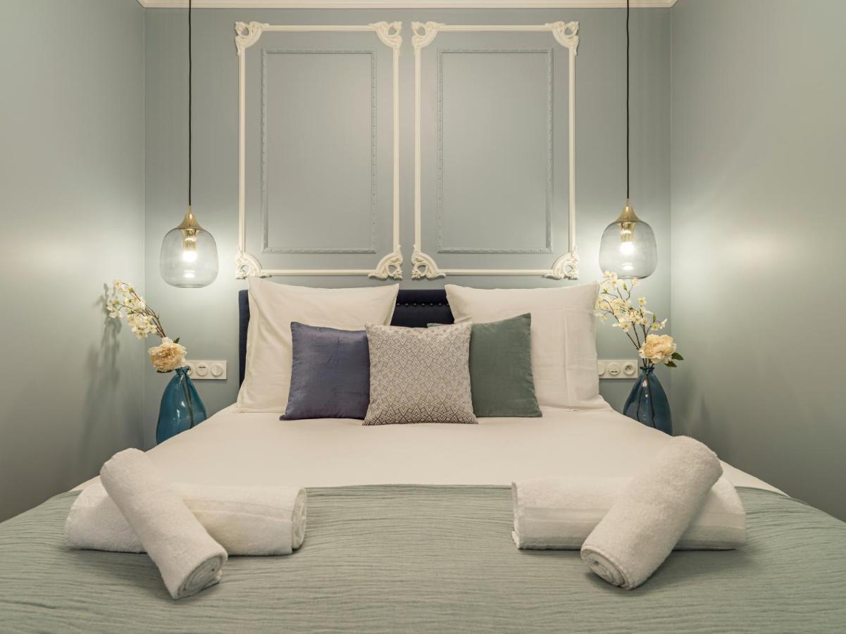 The Pompadour Suite Paris Exterior photo