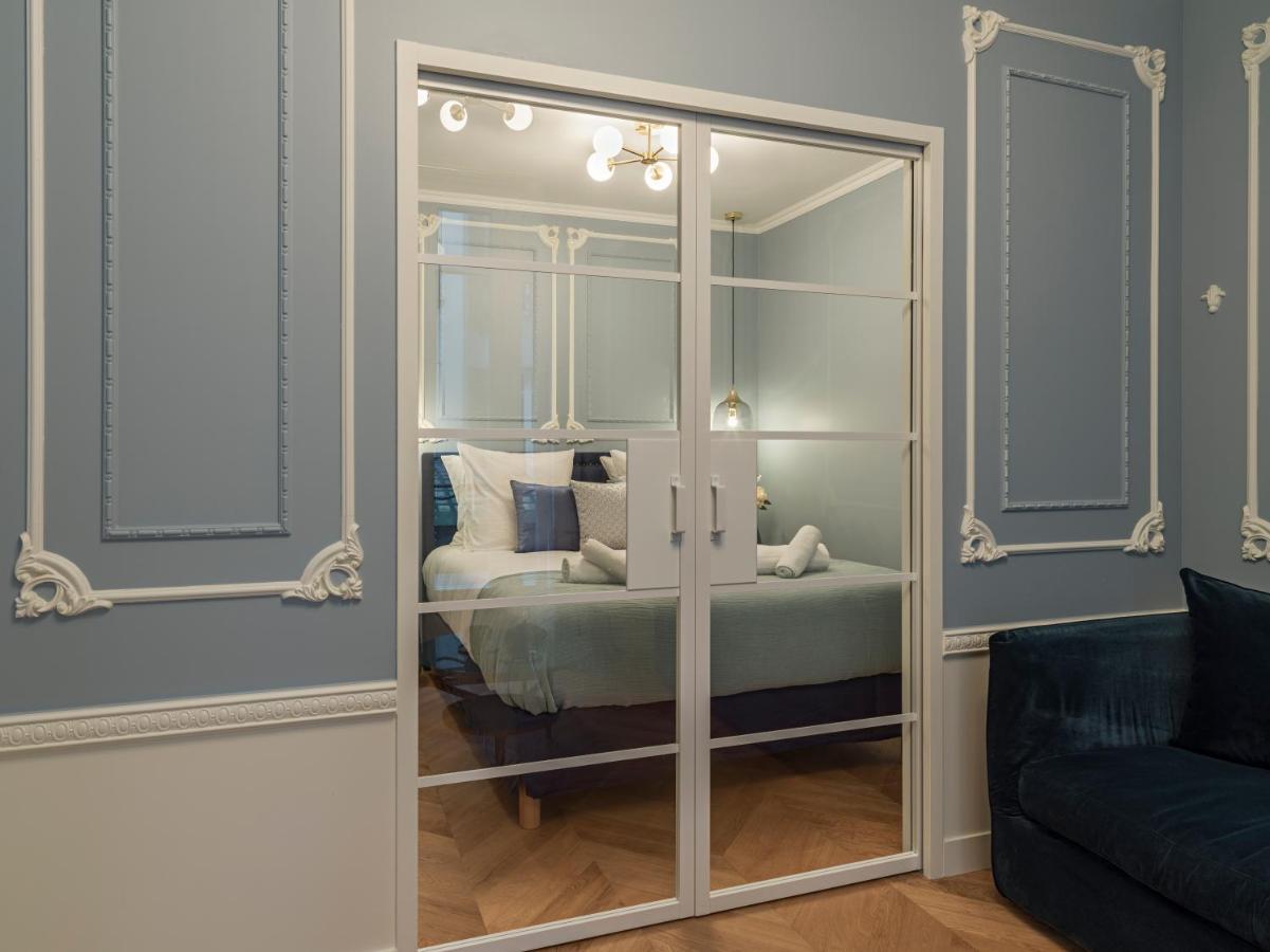 The Pompadour Suite Paris Exterior photo