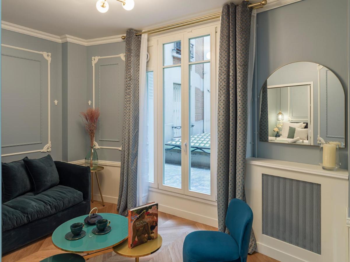 The Pompadour Suite Paris Exterior photo