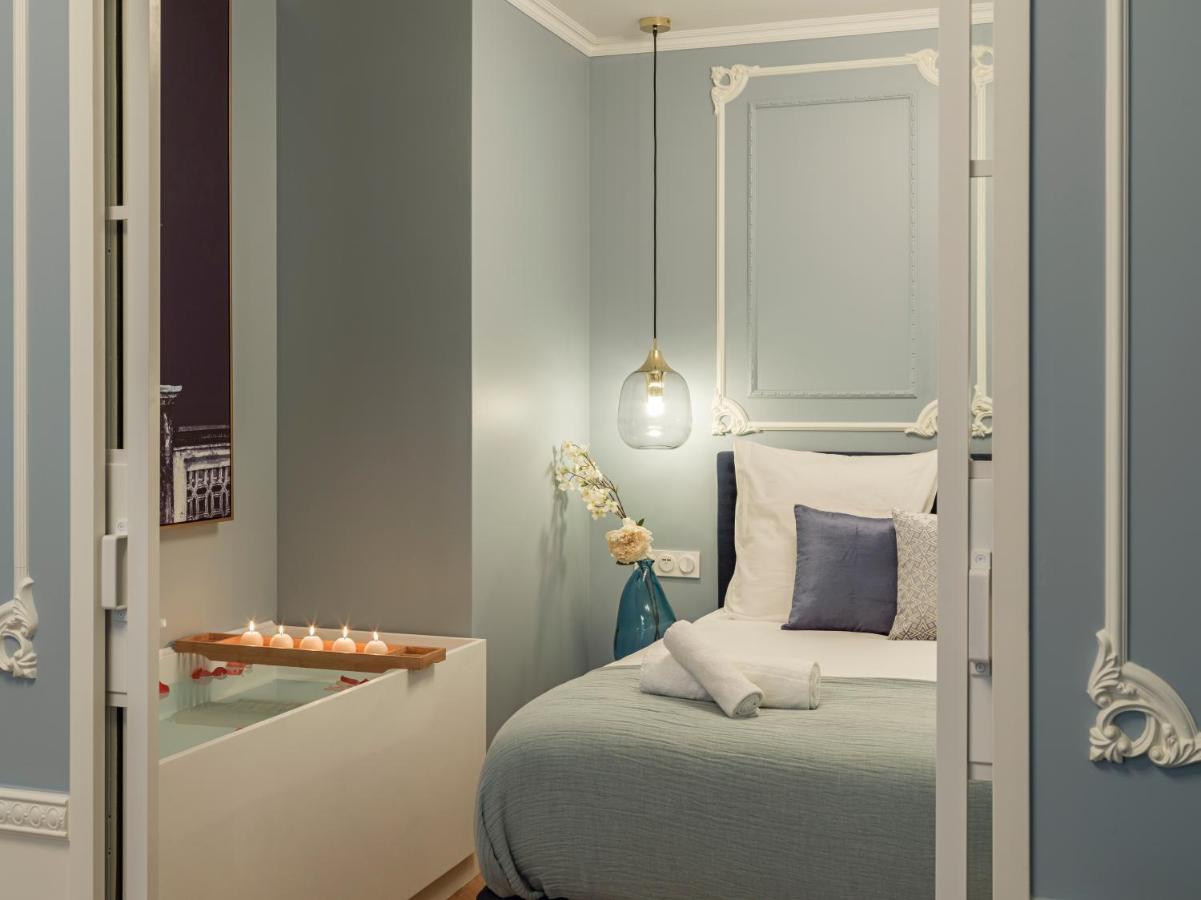 The Pompadour Suite Paris Exterior photo
